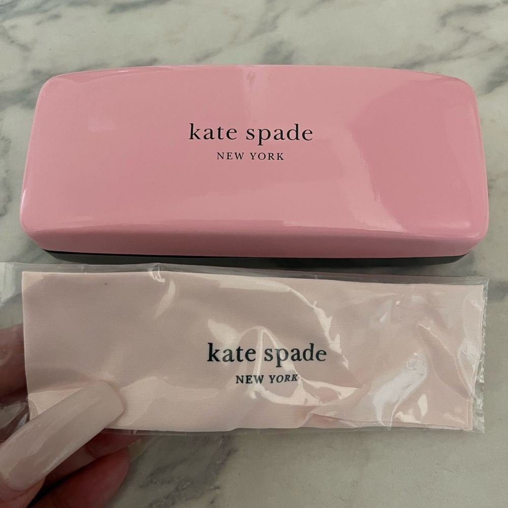 Kate spade sunglasses case - Picture 3 of 3